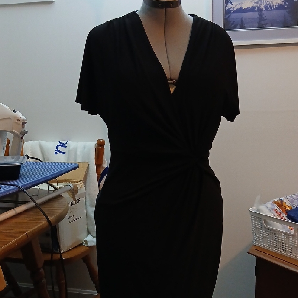 Evan Picone Black Midi Dress